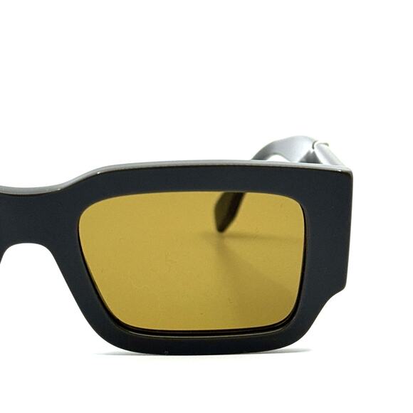 New, FENDI Sunglasses FE40131I 20E Authentic - Picture 5 of 12